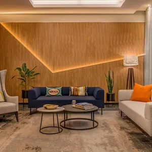 Courtyard By Marriott Center Otel