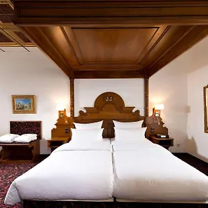 King's First Otel