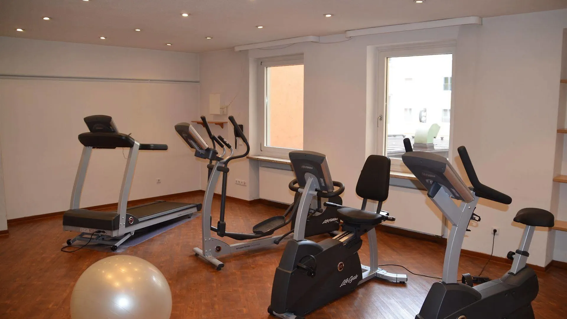 ***  מינכן Hotel Amba גרמניה